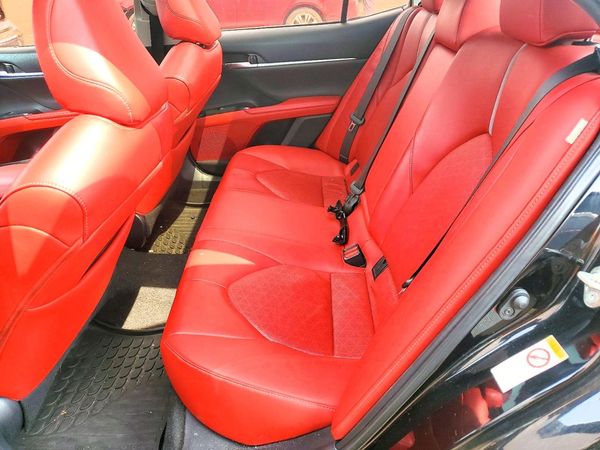 2019 TOYOTA CAMRY