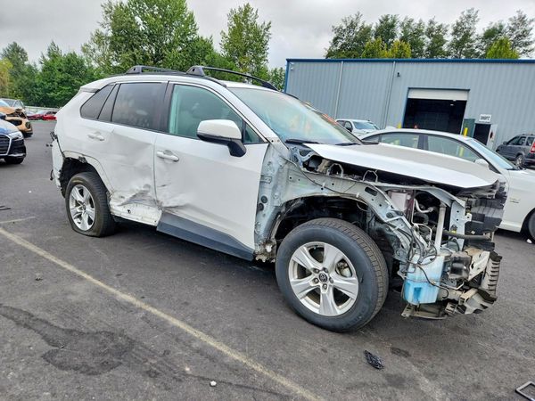 2021 TOYOTA RAV4 XLE HV