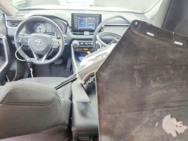 2021 TOYOTA RAV4 XLE HV