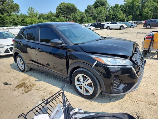 2021 NISSAN KICKS S