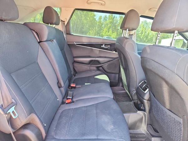2020 KIA SORENTO L, LX, S