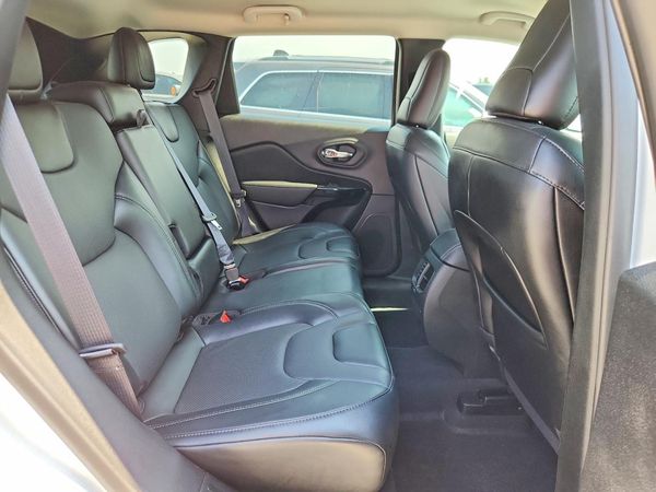 2023 JEEP CHEROKEE ALTITUDE LUX 4X4