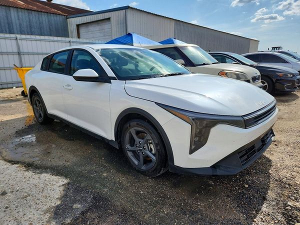 2026 KIA K4 LX, LXS