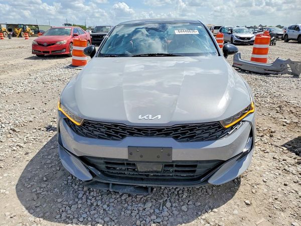 2022 KIA K5