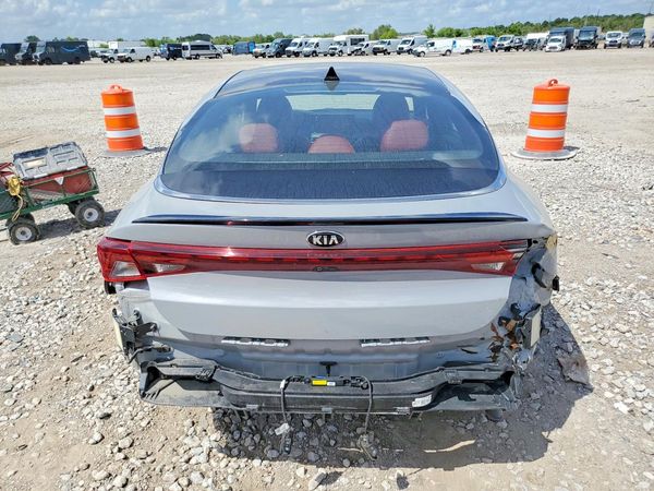2022 KIA K5