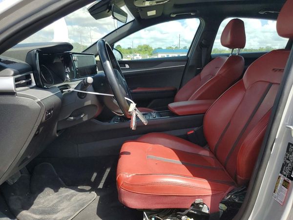 2022 KIA K5