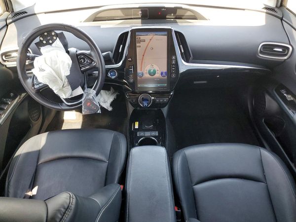 2020 TOYOTA PRIUS