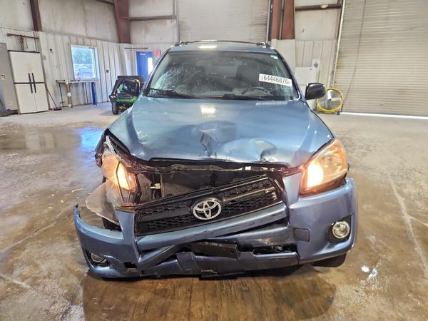 2012 TOYOTA RAV4 Standard