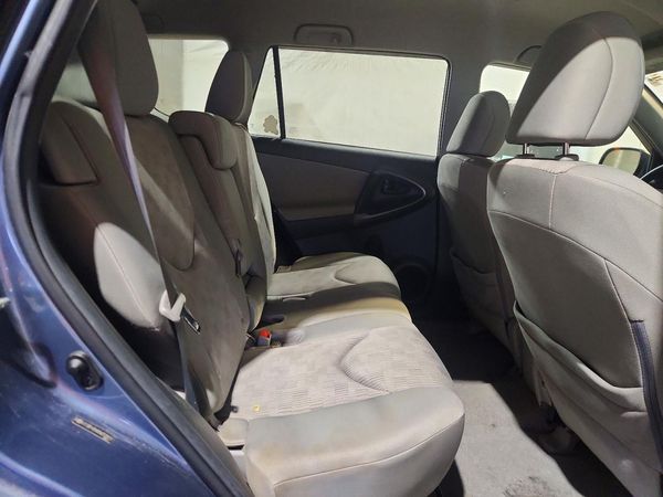 2012 TOYOTA RAV4 Standard