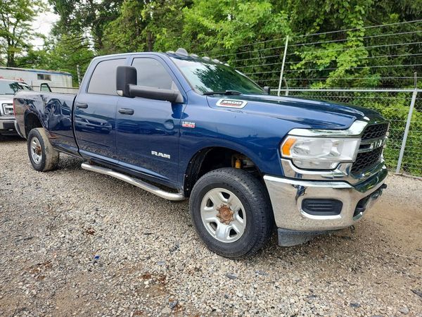2019 RAM 3500 TRADESMAN CREW CAB 4X4