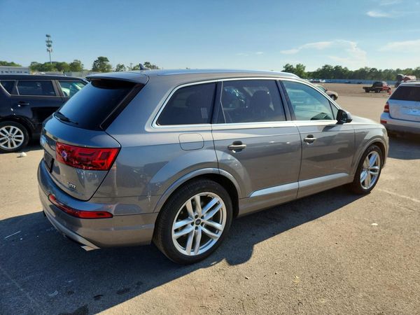 2018 AUDI Q7 quattro Prestige