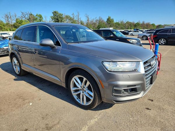 2018 AUDI Q7 quattro Prestige