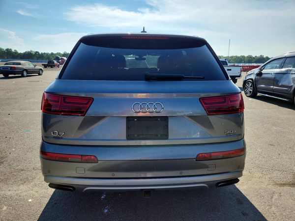 2018 AUDI Q7 quattro Prestige