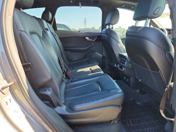 2018 AUDI Q7 quattro Prestige