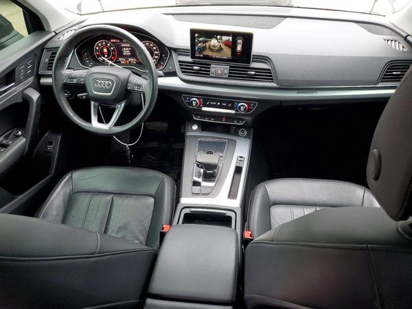 2020 AUDI Q5 quattro Premium Plus