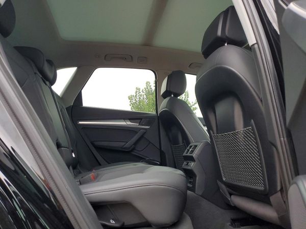 2020 AUDI Q5 quattro Premium Plus