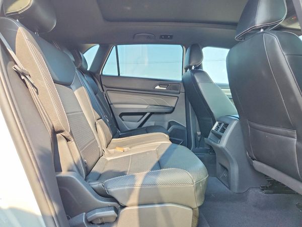 2021 VOLKSWAGEN ATLAS CROSS SPORT SEL R-Line