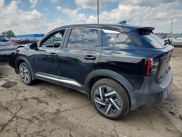 2025 NISSAN KICKS