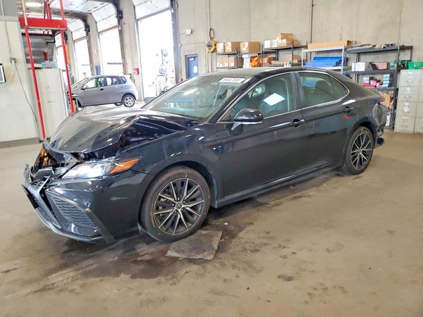 2024 TOYOTA CAMRY