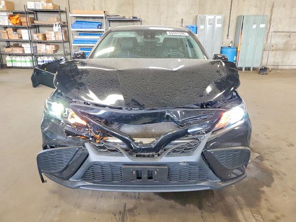 2024 TOYOTA CAMRY