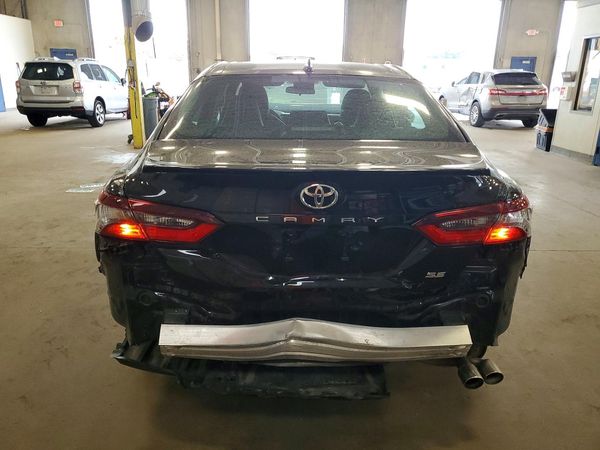2024 TOYOTA CAMRY