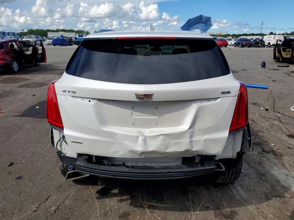 2018 CADILLAC XT5