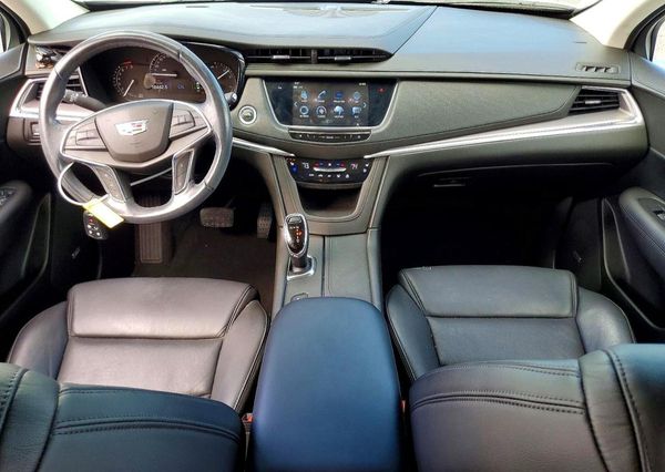 2018 CADILLAC XT5
