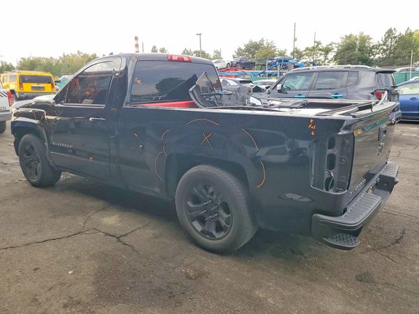 2017 CHEVROLET SILVERADO LT