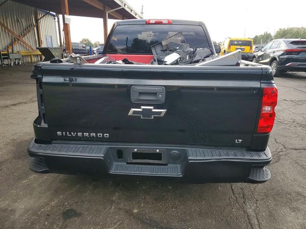 2017 CHEVROLET SILVERADO LT