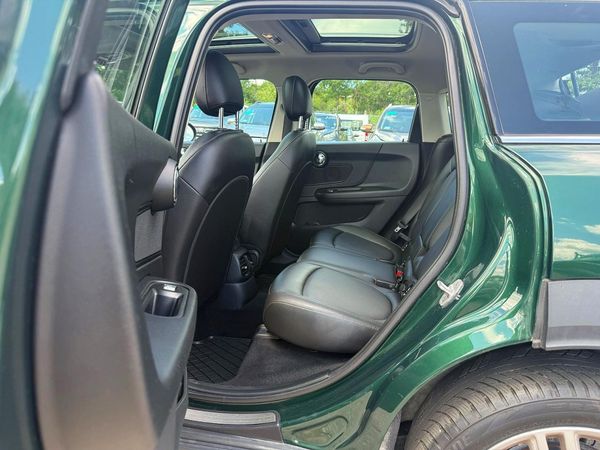2019 MINI COOPER