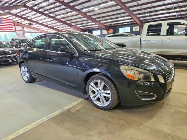 2013 VOLVO S60