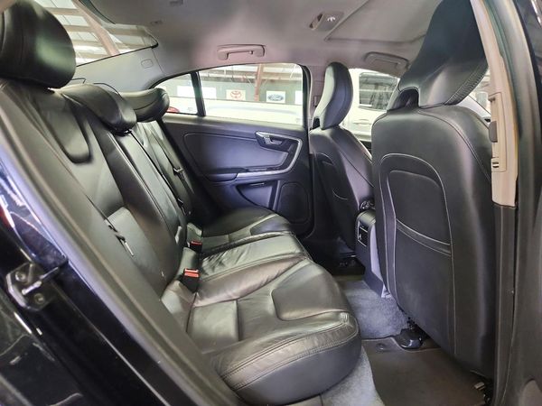 2013 VOLVO S60