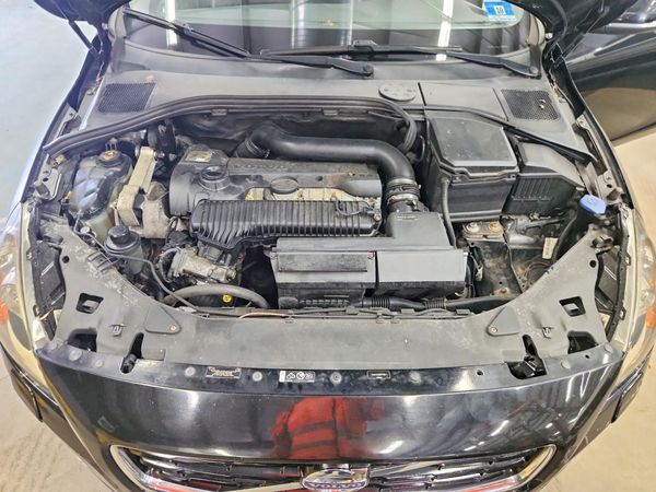 2013 VOLVO S60