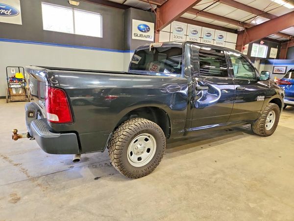 2016 RAM 1500 ST CREW CAB 4X4
