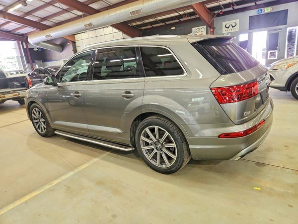 2018 AUDI Q7 quattro Prestige