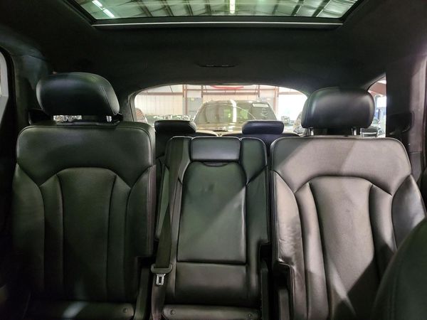 2018 AUDI Q7 quattro Prestige