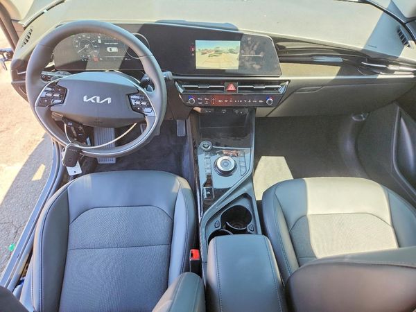 2025 KIA NIRO Wind