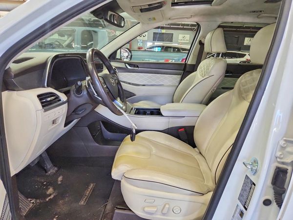 2021 HYUNDAI PALISADE Calligraphy — DENT
