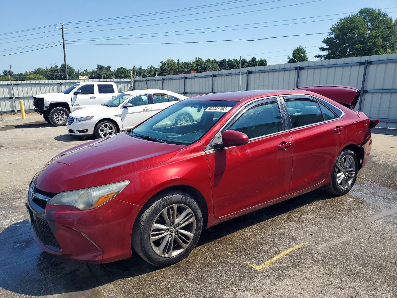 2017 TOYOTA CAMRY LE/SE/XLE/XSE — Front 3/4