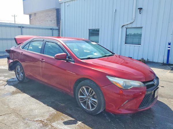 2017 TOYOTA CAMRY LE/SE/XLE/XSE — Passenger 3/4