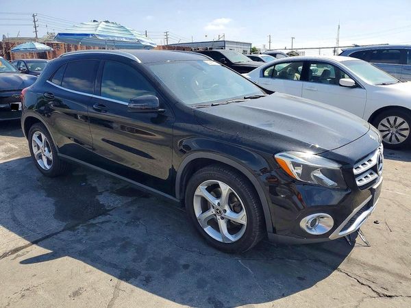 2018 MERCEDES-BENZ GLA GLA250