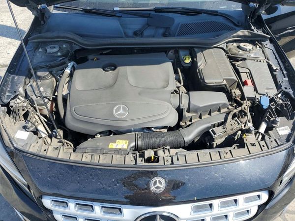 2018 MERCEDES-BENZ GLA GLA250