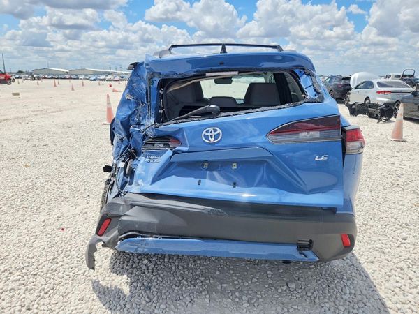 2026 TOYOTA COROLLA CROSS LE