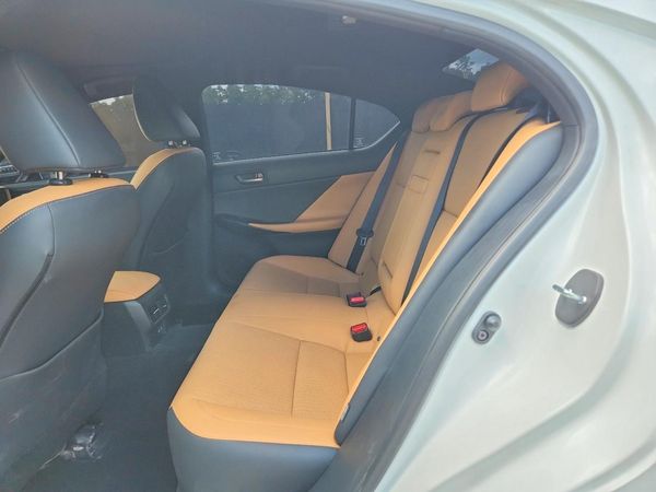 2026 LEXUS IS 350