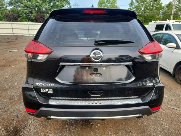 2018 NISSAN ROGUE