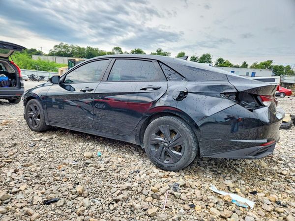 2023 HYUNDAI ELANTRA