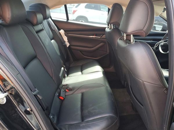2025 MAZDA 3 Select Sport Package