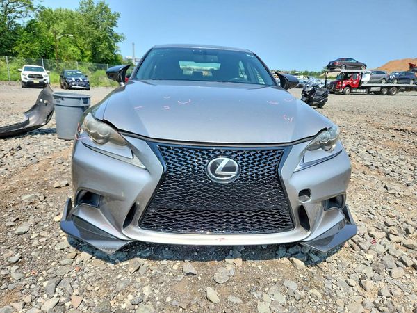 2016 LEXUS IS 300