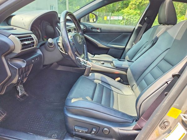 2016 LEXUS IS 300