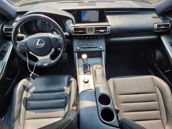2016 LEXUS IS 300